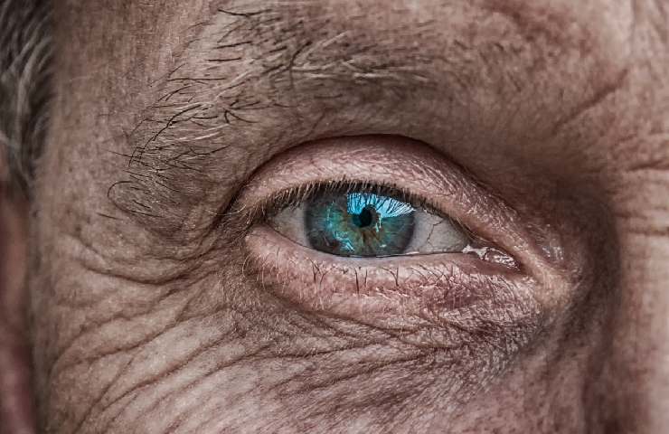 Anziana occhi