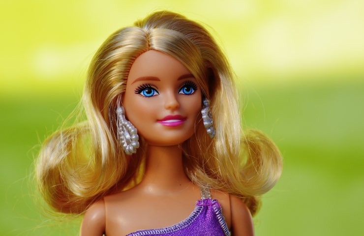 Barbie bionda