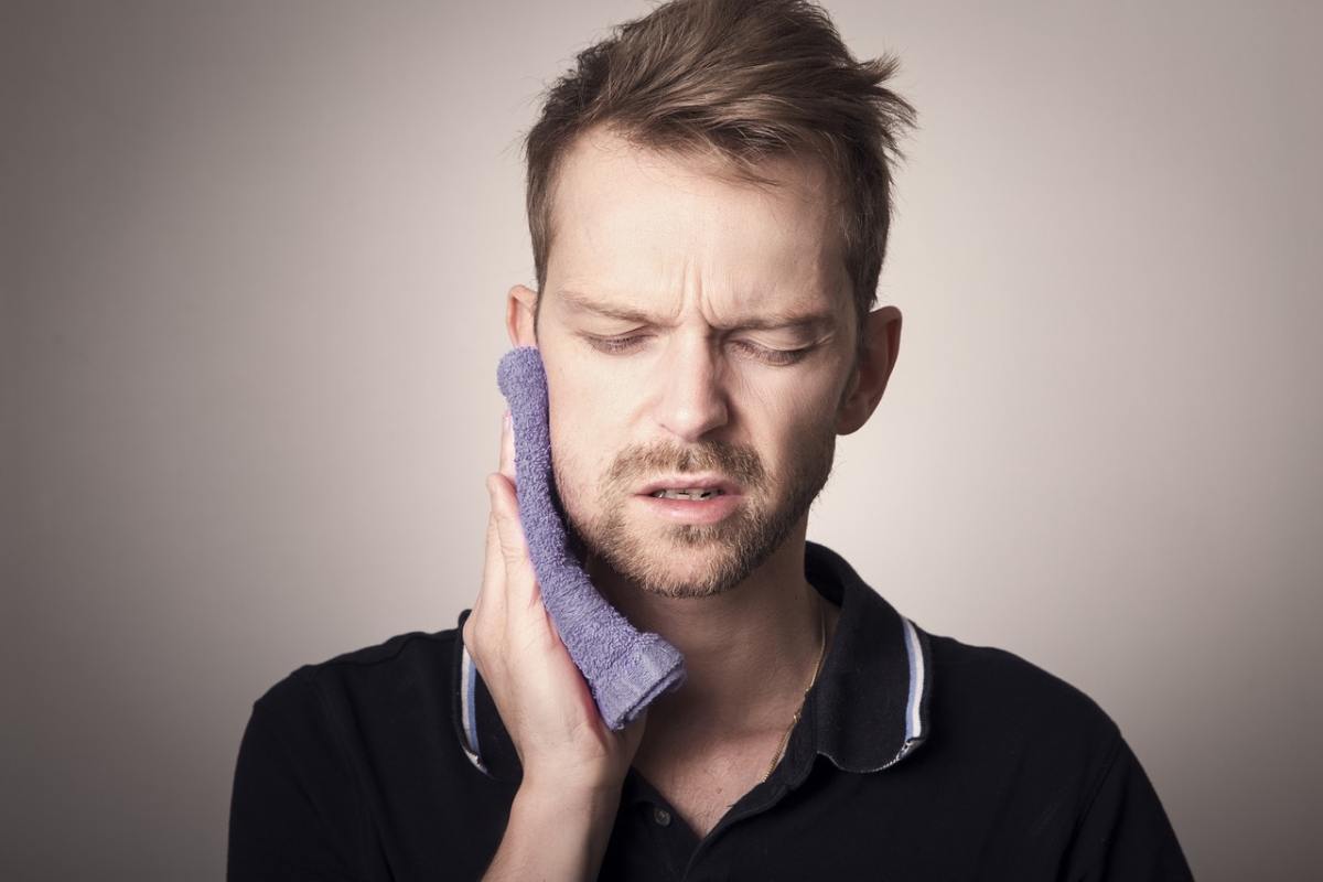 Le carie portano male ai denti